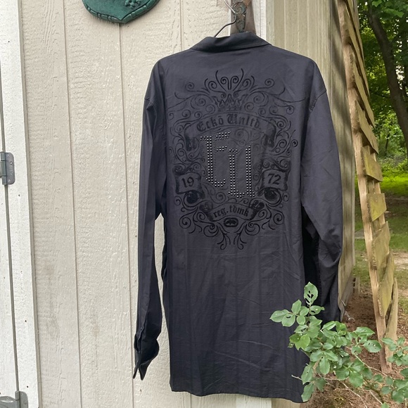 Men’s Ecko Unltd. Classic Studded Black Velvet Accented Button Down Shirt! - Picture 6 of 11